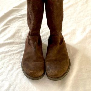 Girls suede boots